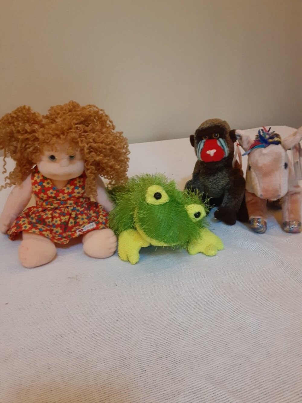TYBeanie Babies lot of 4 Princess, Cheeks, Frogs punkie collection Horse Zodiac